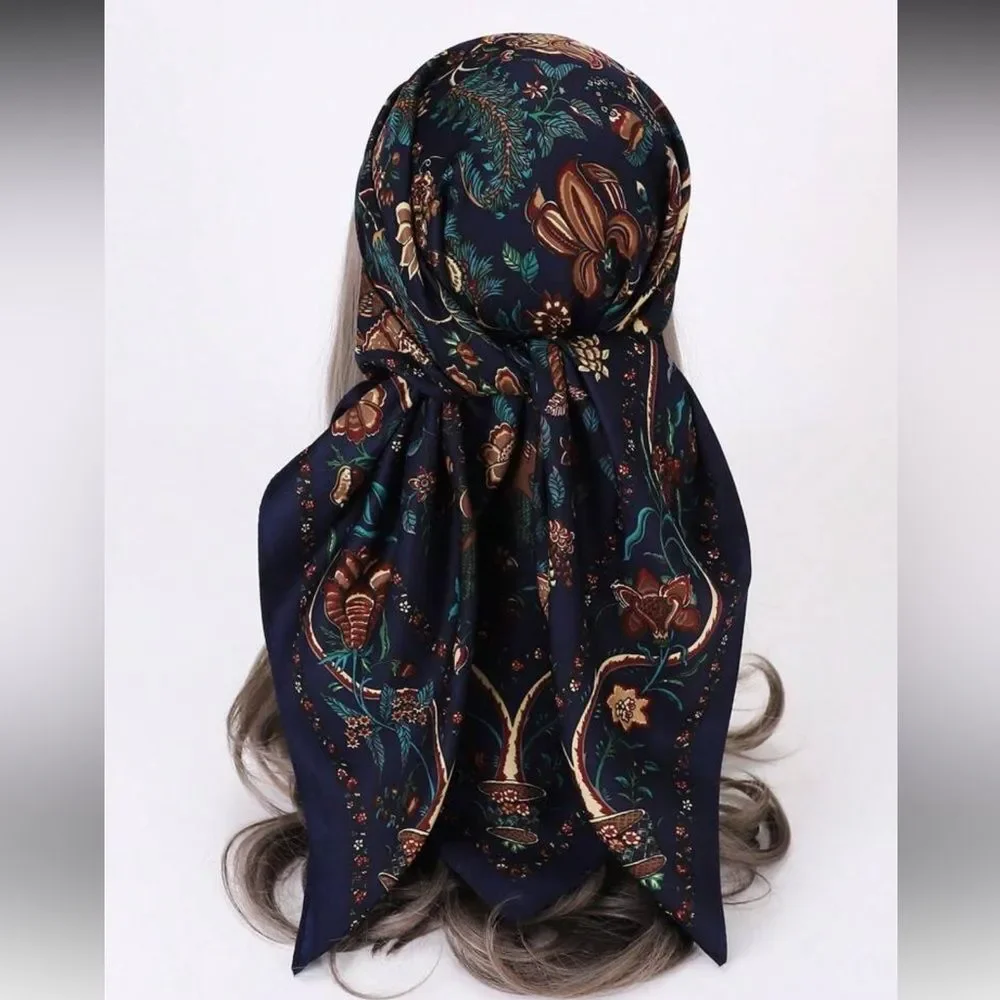 Navy Floral Pattern Headscarf N1424
